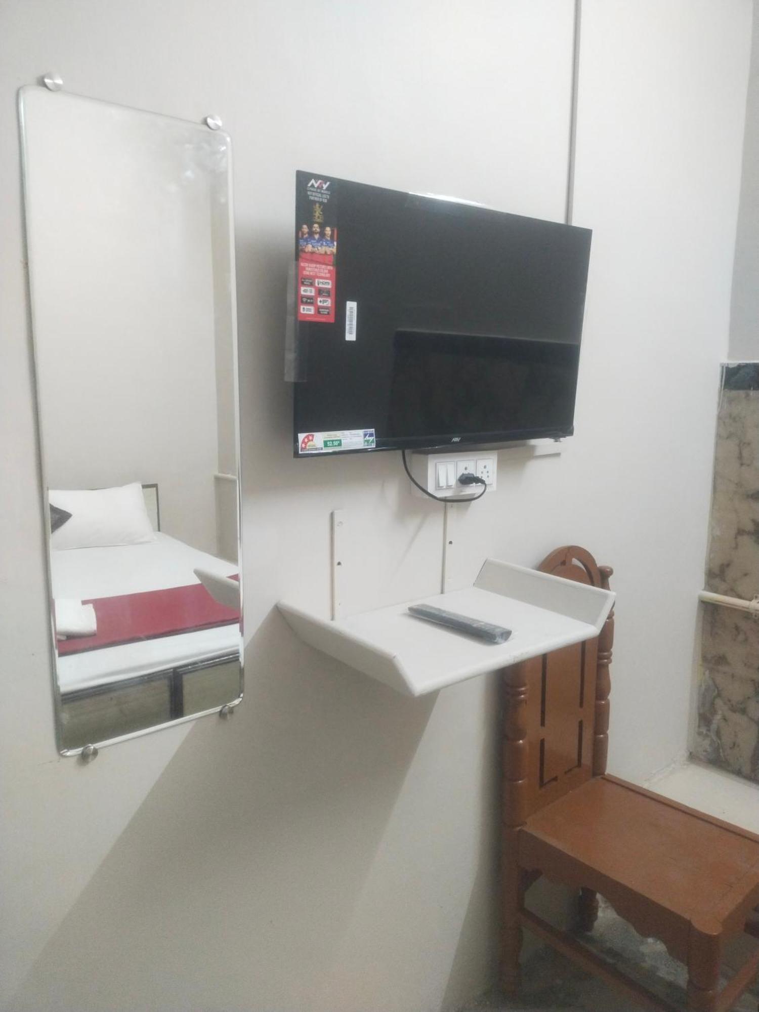 Swamy Residency Hotel Велор Екстериор снимка